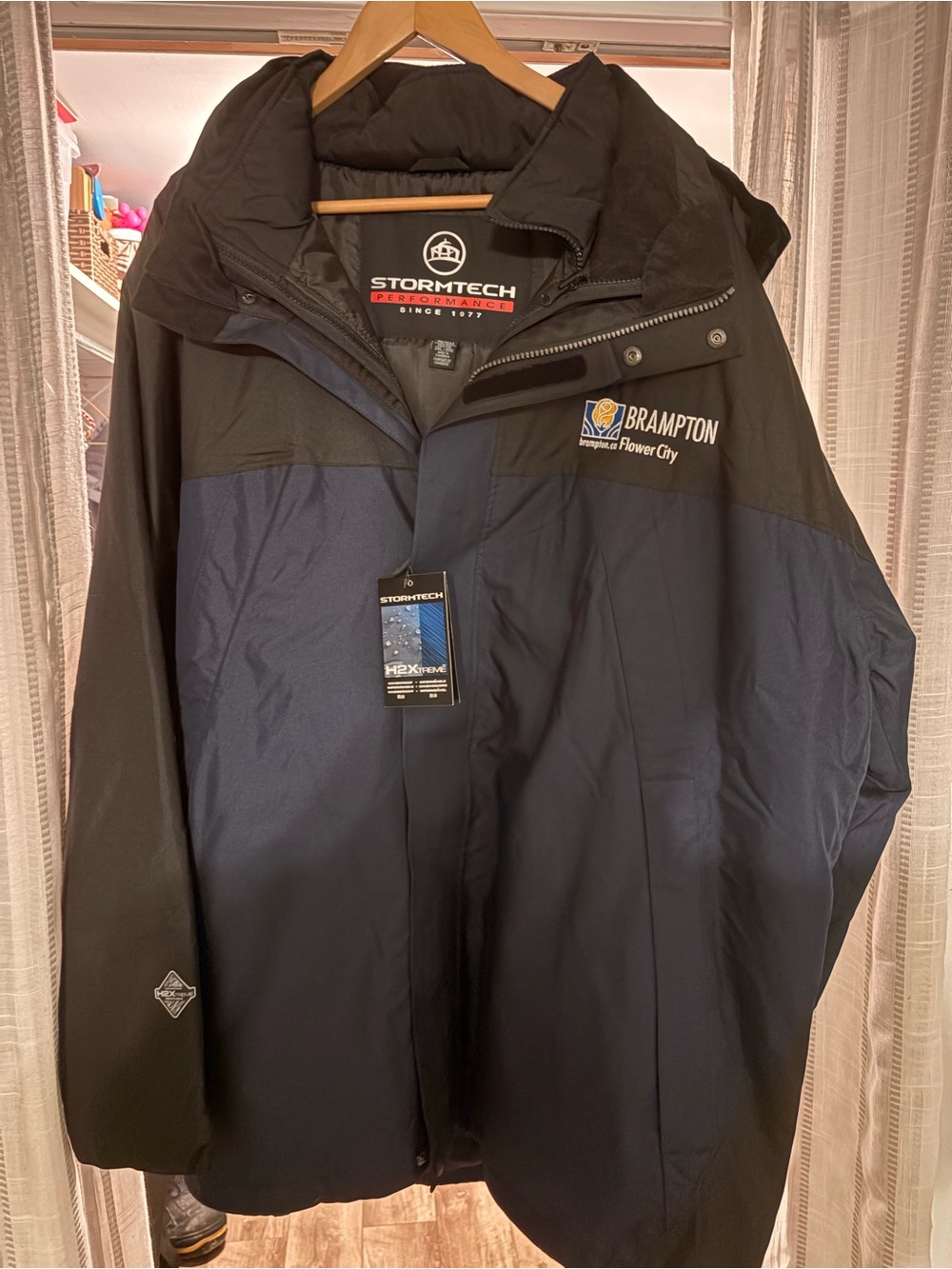 StormTech / Storm Men's Two-Tone Black & Navy Performance Jacket